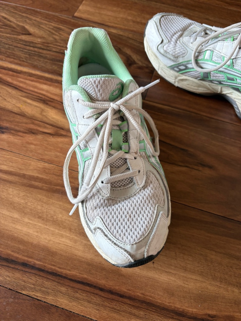 ASICS RUNNING SHOES - Picture 5 of 10